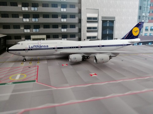Lufthansa retro boeing - "retro",