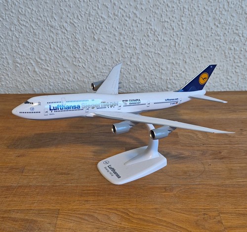 Lufthansa boeing 747 - lufthansa,